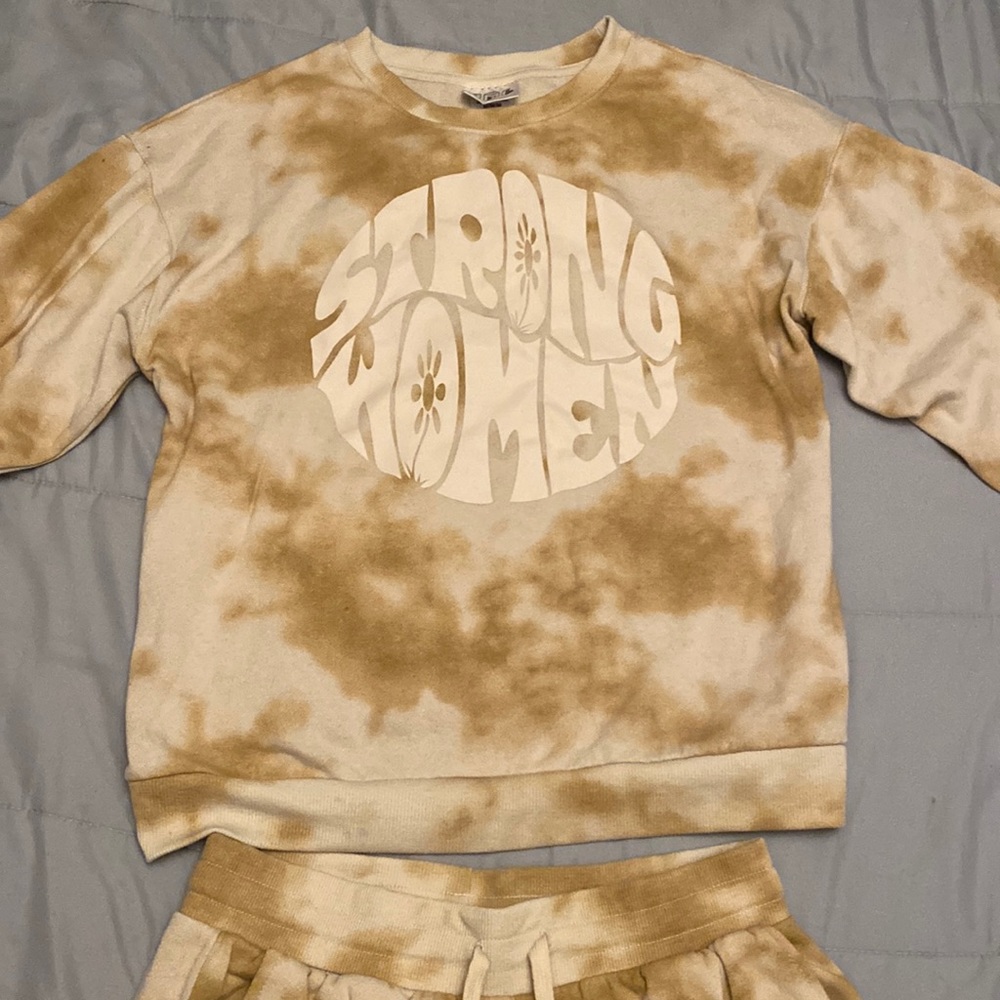 2 piece sweat outfit flare pants and crew neck